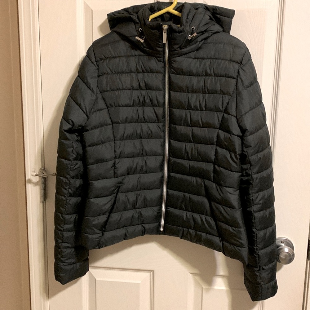 NWOT - Zara short puffer jacket